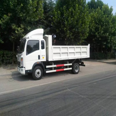 4*2 Dump truck